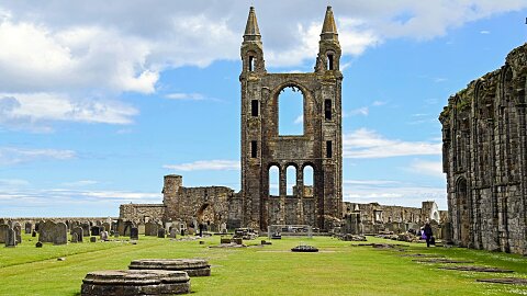 September 13 – St. Peter’s Church - Dundee / St. Andrews – Cathedral Ruins / Castle / University / Dunfermline Cathedral / Edinburgh