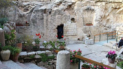 May 8 – Pool of Bethesda, Antonia Fortress, Hulda (Southern) Steps, Western Wall, Gordon’s Calvary, Garden Tomb